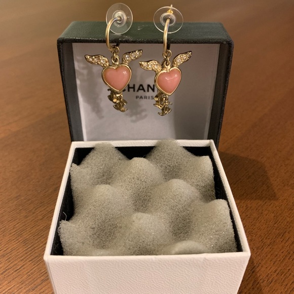 Authentic Chanel Angel wings heart earrings - Picture 4 of 6
